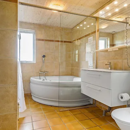 Holiday home Lovely In With Wifi Otterup